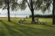 cyklista u Balatonu