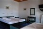 Aparthotel Siroco's: fotografie vybavení exteriérů a interiérů ubytování.