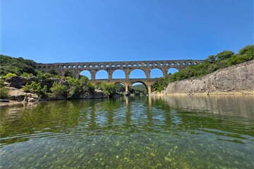 Krajinou Ardeche a Provence přes Châteauneuf-du-Pape na kole k moři
