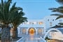 Hotel Santorini Palace: fotografie vybavení exteriérů a interiérů ubytování.