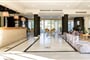 Hotel Afroditi Venus Beach Resort: fotografie vybavení exteriérů a interiérů ubytování.