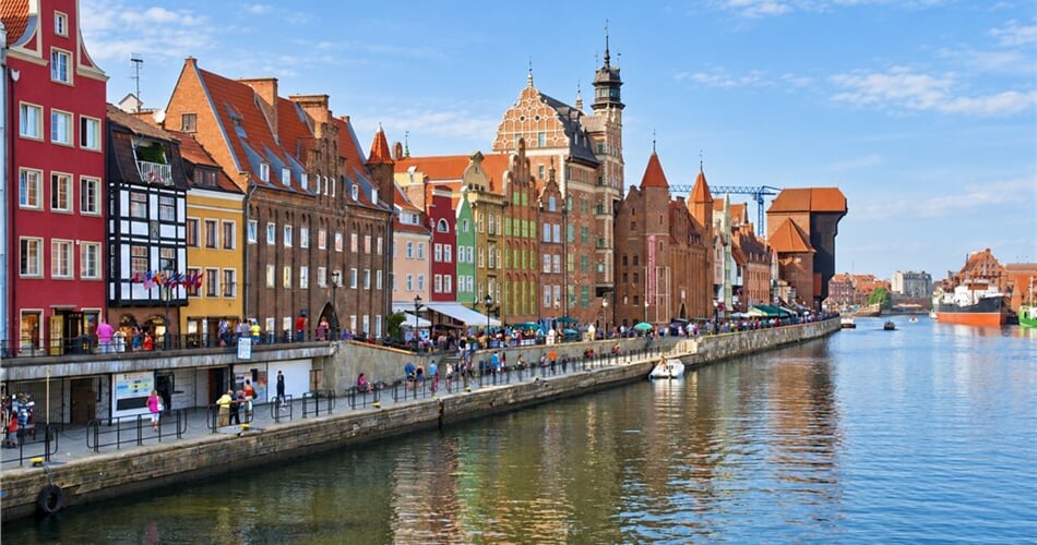 Polsko - Gdaňsk, historické nábřeží podél řeky Motławy