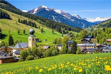 Rakousko – Alpské Panorama Saalbachu S Kartou