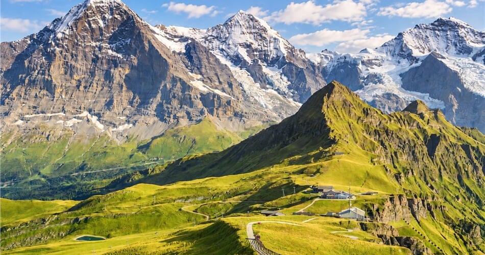Švýcarsko - krásné panorama Jungfrau, Monch, Eiger