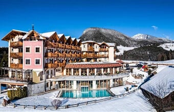 Hotel Alpin Relax Chalet Tianes ****S - Castelrotto