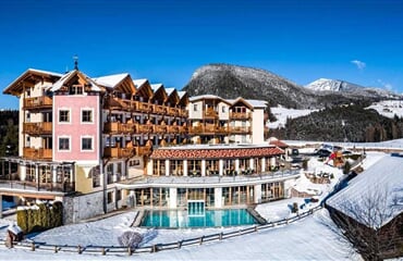 Hotel Alpin Relax Chalet Tianes ****S - Castelrotto