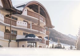 Alpin Royal Wellness Refugium & Resort Hotel ****S - St. Johann-Ahrntal