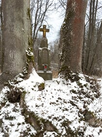 Zimmerův kříž v zimní krajině Libavska