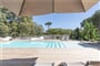 Pokoj SUITE EXECUTIVE - relaxace u bazénu, Santa Margherita di Pula, Sardinie