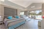 Interiér pokoje SUITE EXECUTIVE, Santa Margherita di Pula, Sardinie