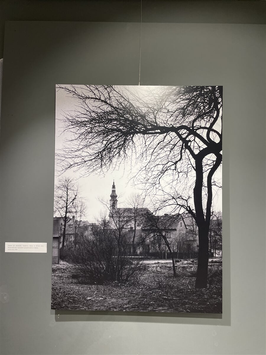 Karel Aliger – Zastavený čas, reprodukce fotografie z výstavy (Česká Třebová)