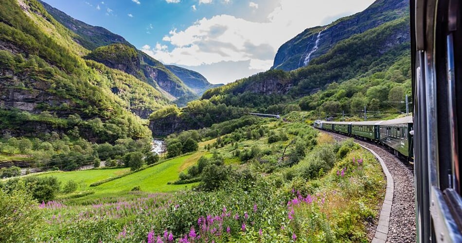 Foto - To nejlepší z Norska + PLAVBA FJORDY + PANORAMATICKÁ JÍZDA ŽELEZNICÍ FLAMSBANA