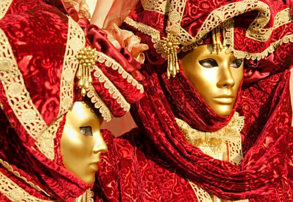 Itálie Benátky karneval 2024 s výlety lodí na ostrovy Murano, Burano