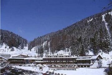 Akce skipas v ceně - Val di Fiemme, hotel *** Pampeago s wellness, na sjezdovce / č.2042