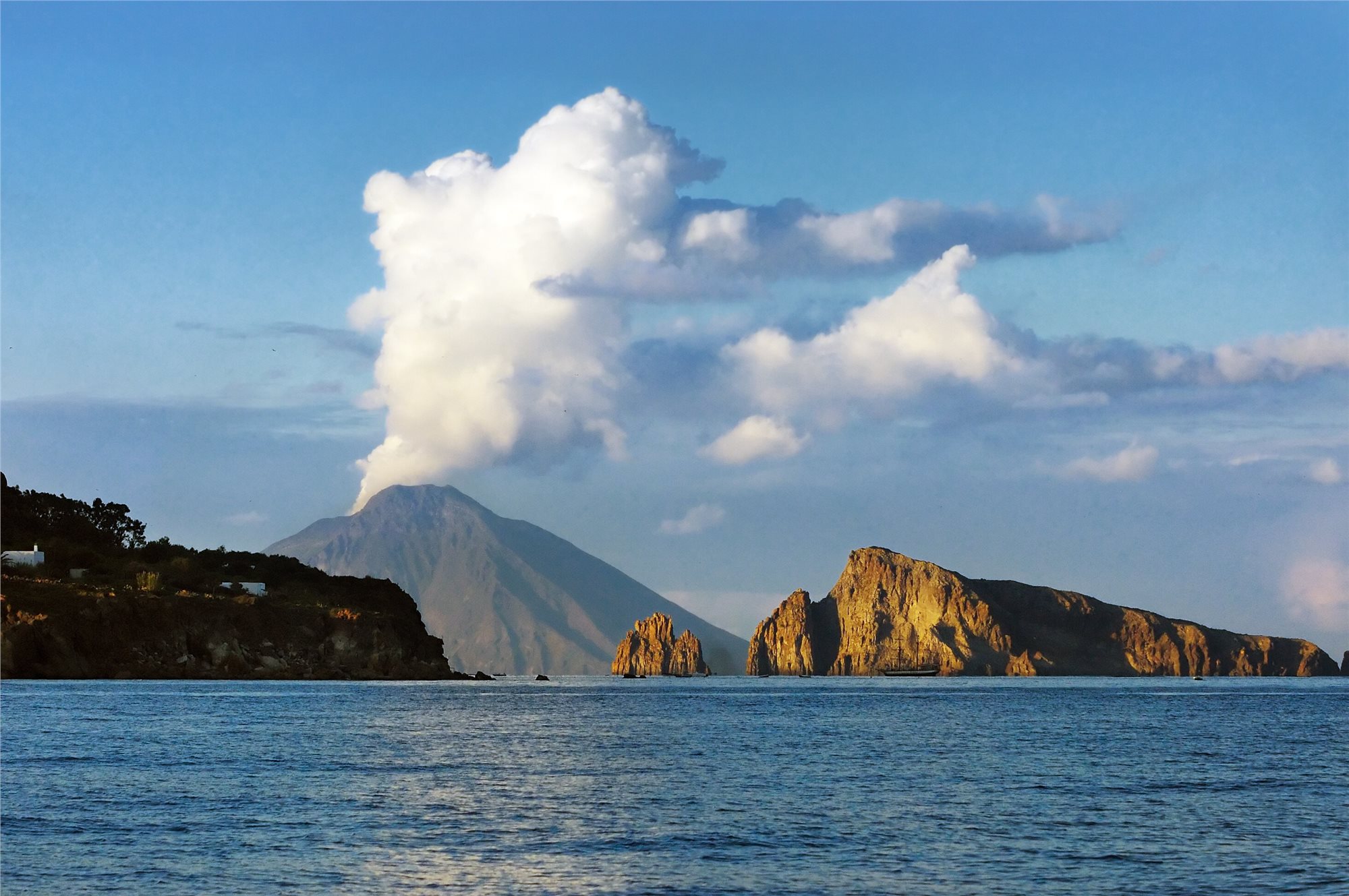 Liparské ostrovy - sopka Stromboli