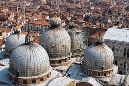 Benátky a ostrovy, památky a 60. Bienále 2024