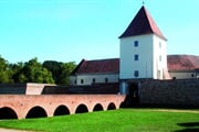 sarvar hrad