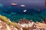 Francie - Azurové pobřeží - skály a čiré a teplé moře