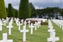 Francie - Normandie - Americký hřbitov, řady křížů a řady lidských životů