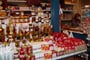Maďarsko - Budapešť - tržnice, stánky nabízí papriku i jiné laskominy