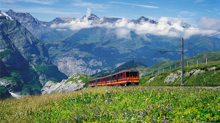 vyjeďte do nejvýše položené železniční stanice v Evropě na Jungfraujoch