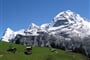 slavná trojice alpských velikánů Eiger, Mönch a Jungfrau