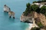 Bile_utesy_poloostrova_Gargano_a_pamatky_Apulie_01