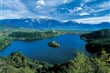 Jezero Bled v Julských Alpách