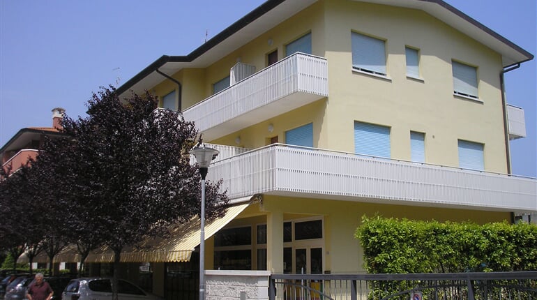 Stella 2