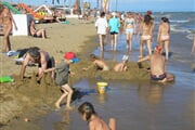 Pláž v Bibi a děti