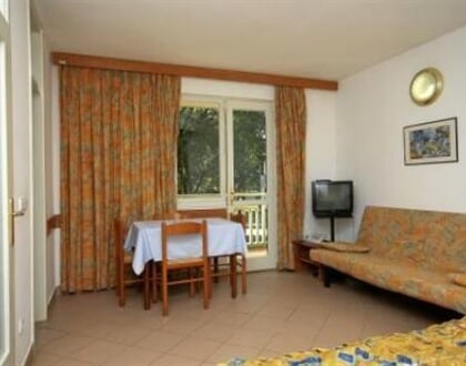 UMAG_APT_SOL_POLYNESIA_04