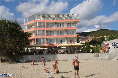 Hotel Iris ***