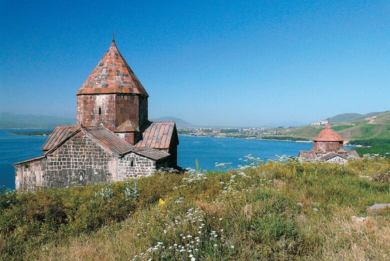 Armenie_Sevanavank 1