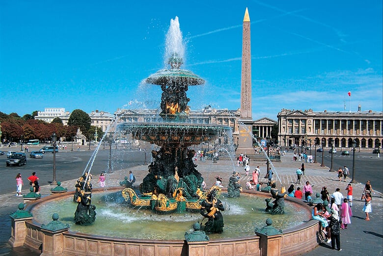 Francie_Paris_fontana