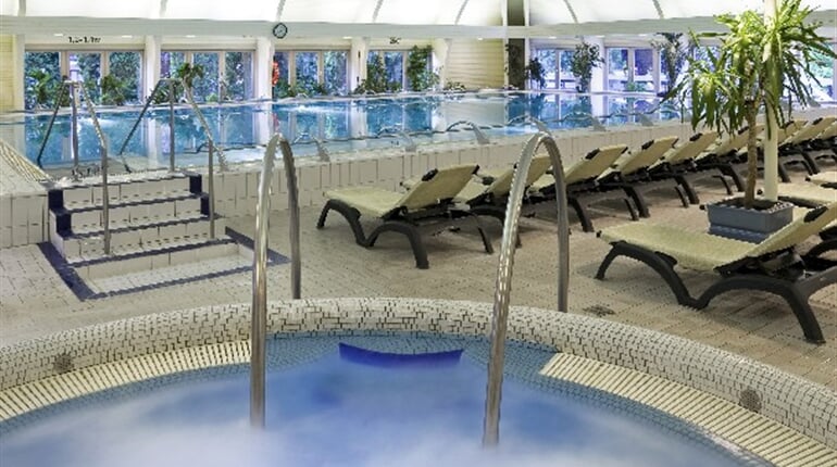 162_Uszoda jacuzzi 01