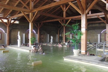 Podhájska - Bungalovy Energy I., termální bazén zdarma, 5 nocí, VELIKONOCE 2026