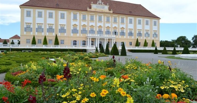 Vídeň a okolí trochu jinak - císařský zámek Hof
