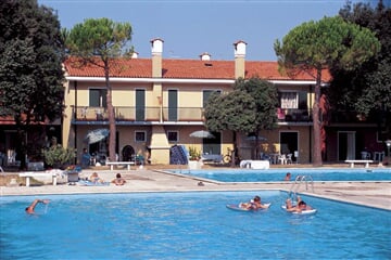 Bibione - Apartmány Michelangelo, villaggio s bazény