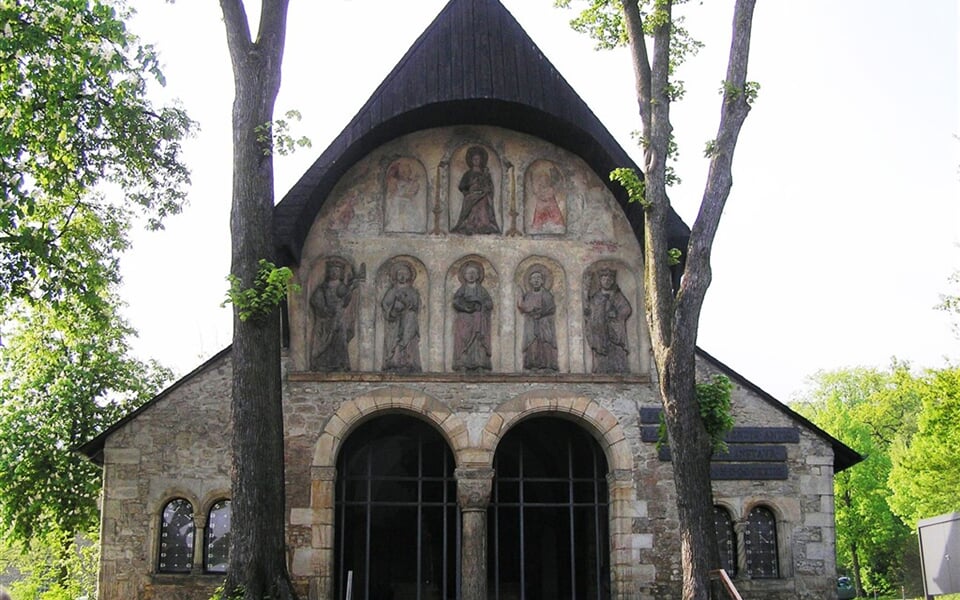 Německo - Harz - Goslar - Domvorhalle, severní předsíň kostela sv.Šimona a Judy, vysvěcen 1051, 1819 zbourán až na tento objekt