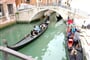 Itálie - Benátky - projíždka po kanálech patří ke koloritu města
