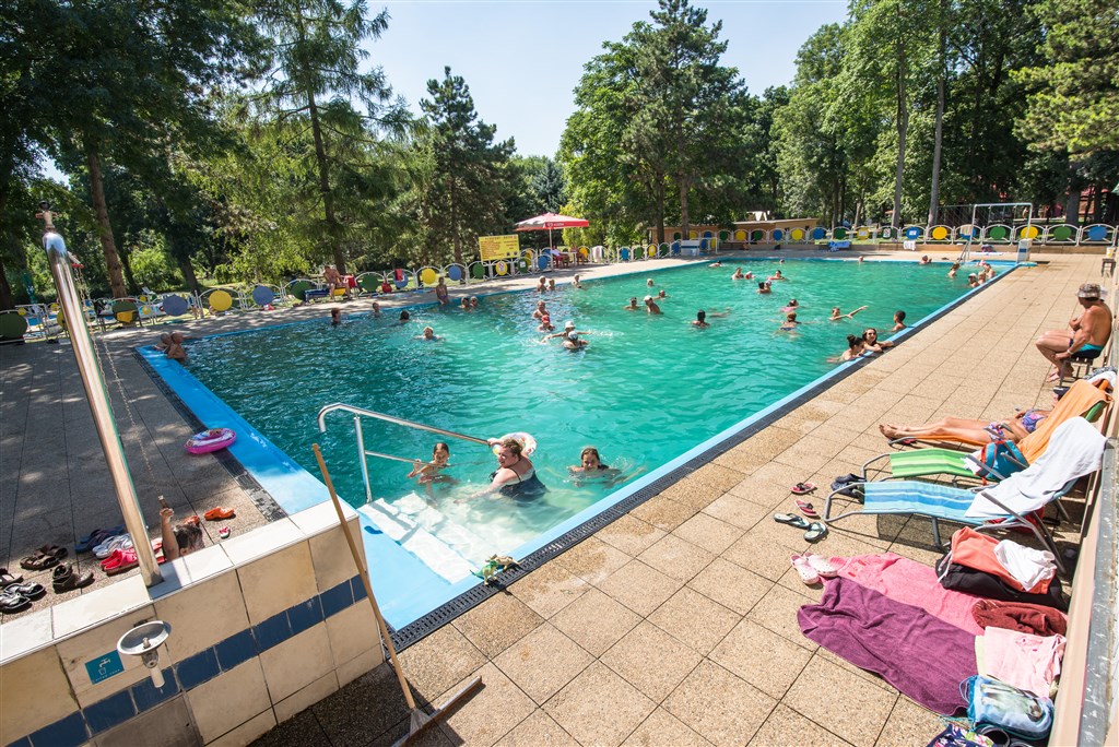 Poľný Kesov THERMAL KESOV Poľný Kesov *** Cestování.cz