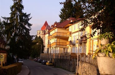 Luhačovice, Praha - Lázně na zkoušku