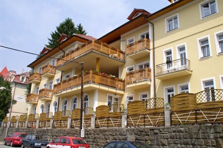 Luhačovice, Praha - Pobyt pro seniory 55+