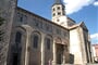Francie - Auvergne - Clermont-Ferrand - románská Notre Dame du Port