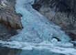 Ledovec z blízka i s jezerem ledovcové vody