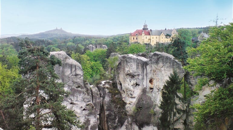 Český ráj - zámek Hrubá skála