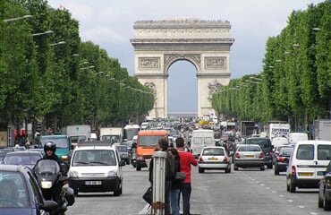 Paříž, perla na Seině letecky, Versailles a výlet do Remeše rychlovlakem TGV 2024