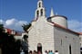 Černá Hora - Budva - jeden ze zdejších malebných kostelíků