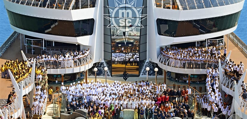 MSC Divina posádka