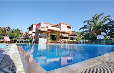 Anaxos - Apartmánový dům Armonia - Lesbos